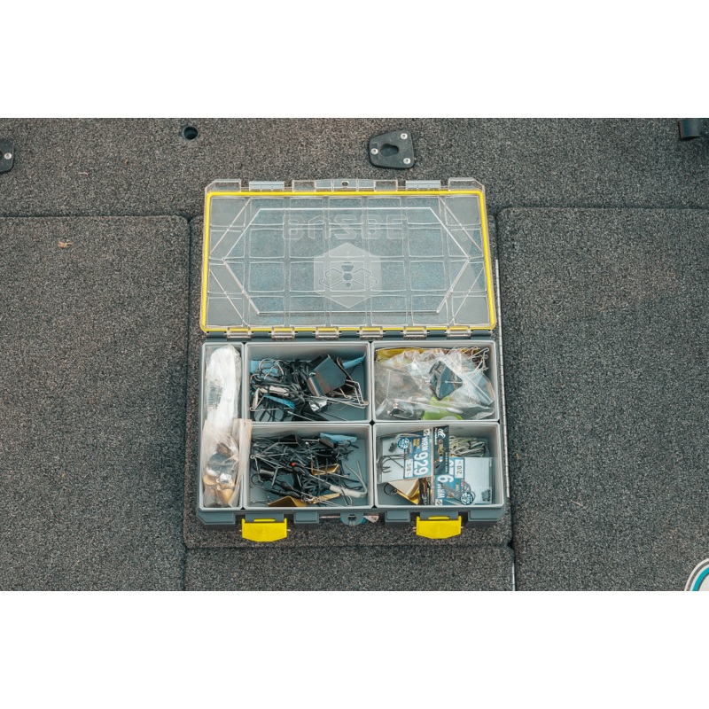 Customized Box – 113bf397-5987-42ed-a262-bf608ae479f8