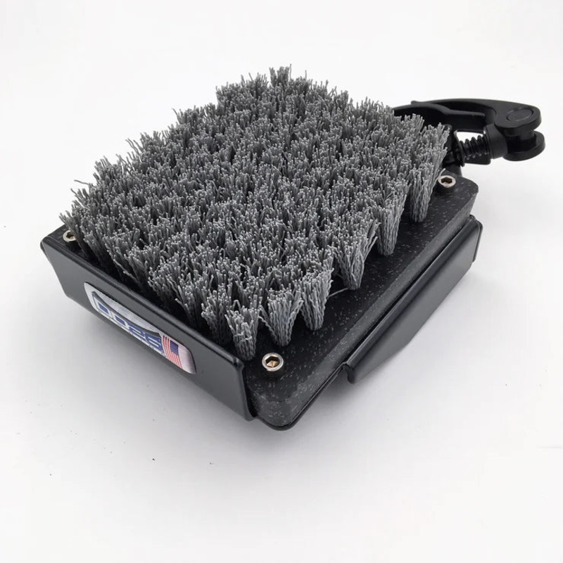 DD26 MEAN CLEAN KICK BRUSH Black
