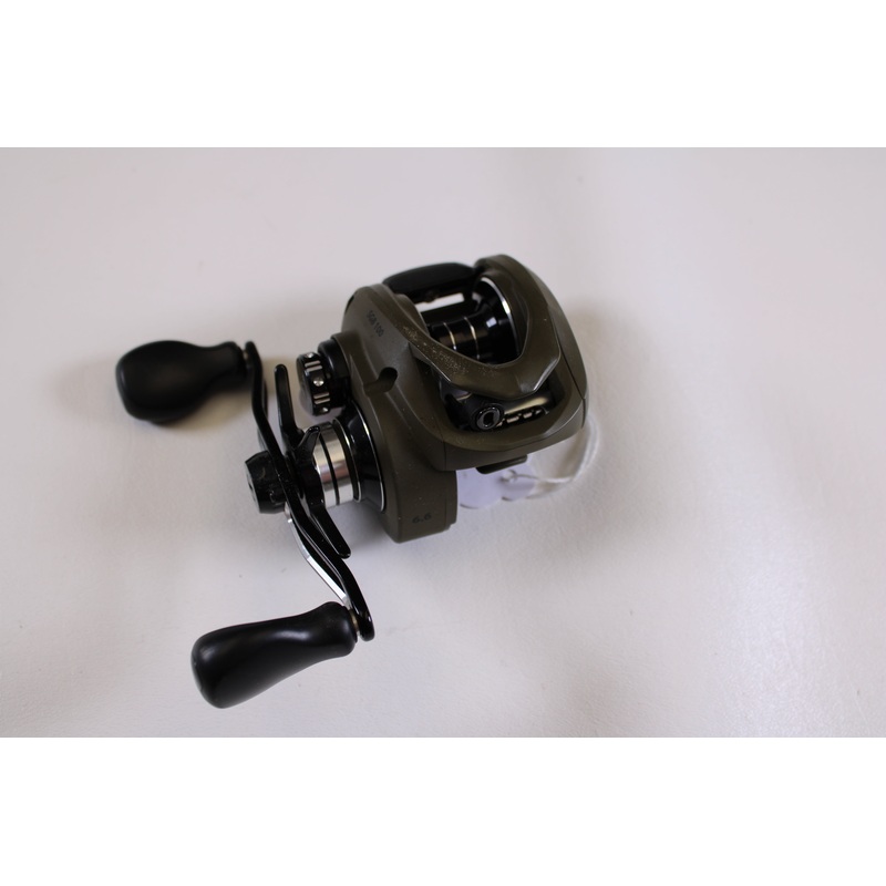 Savage Gear SG8 BC 100 6.6:1 RH – Used Casting Reel – Excellent Condition