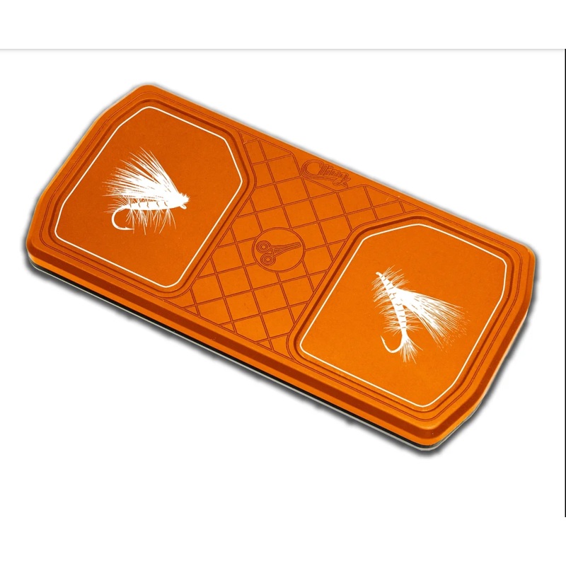 Cling Mag Grab Delta – Dry Fly Orange